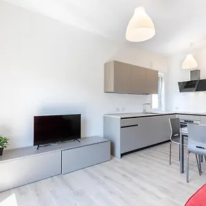 Alessia's Flat - 3 Milano