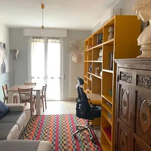 Art&design Close To Bocconi Milano